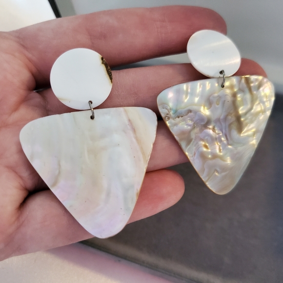 3/30❗️REAL Mother Of Pearl Vintage Earrings ~ Vintage Jewelry ~ MOP - Picture 6 of 7